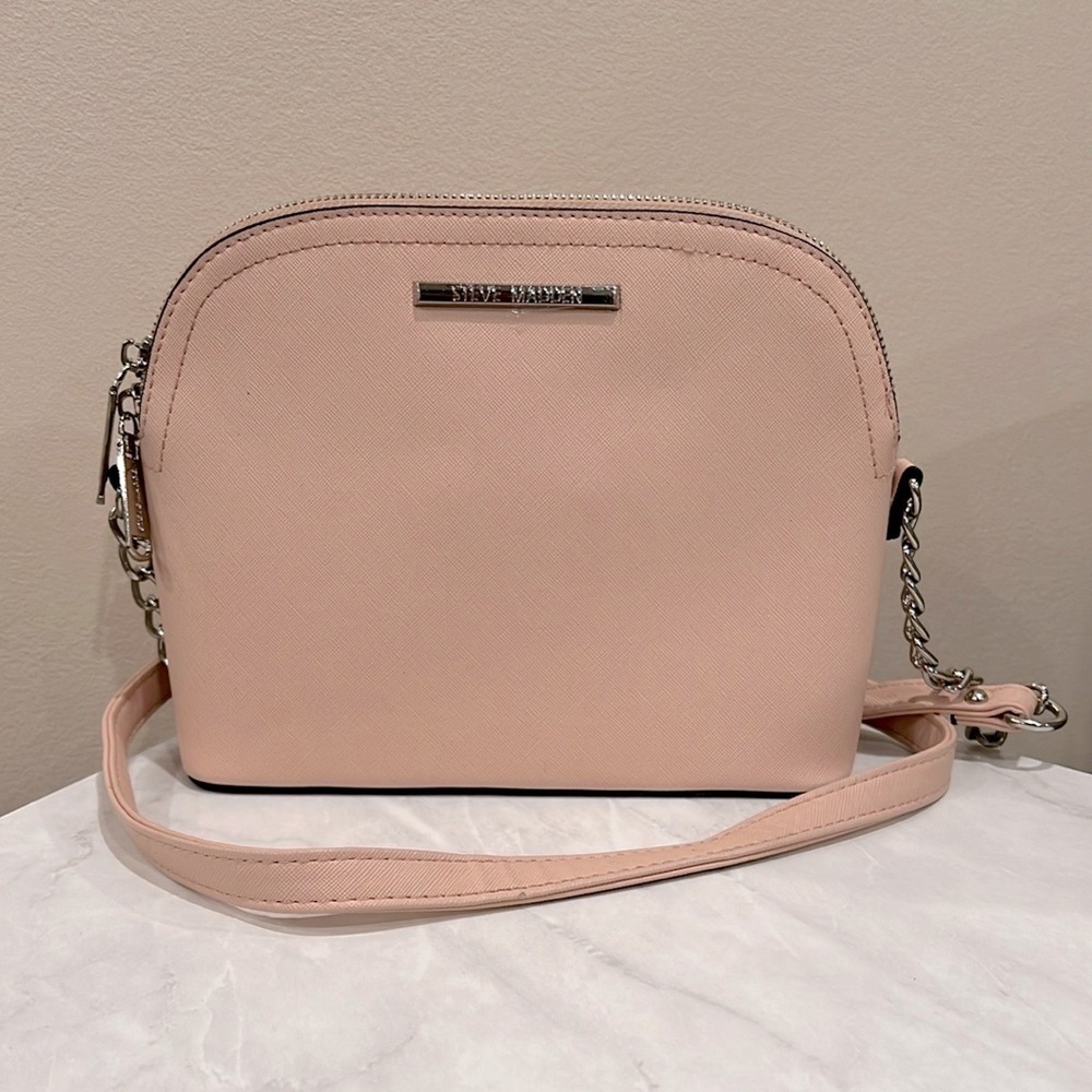 🔥Steve Madden Pink Dome Crossbody Bag with Silver Hardware🔥